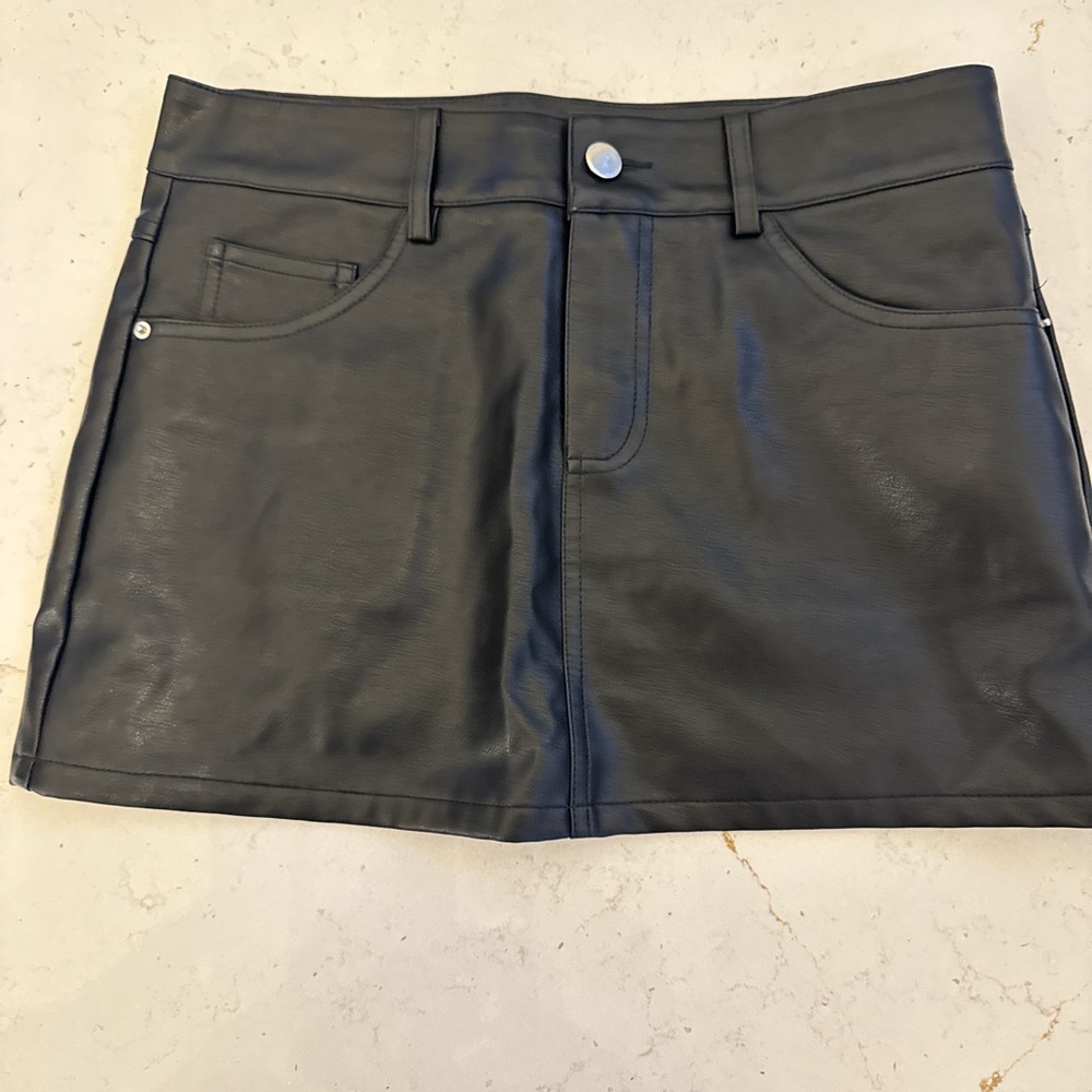 Edikted Black Mini Skirt